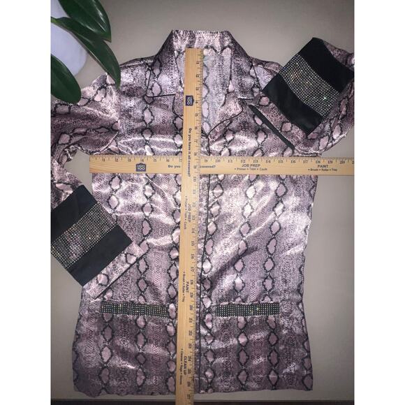 Slumber Animal Print Pajamas with Bling, Size S – Stylish and Comfy - Picture 10 of 15